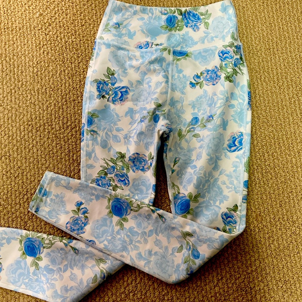 Loveshackfancy Audrina active leggings blue rose and green print XS